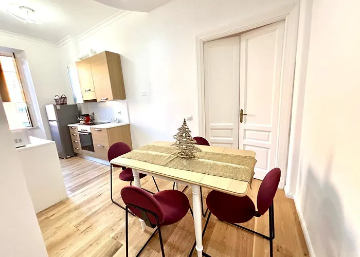 Vatican Haven Apartament *